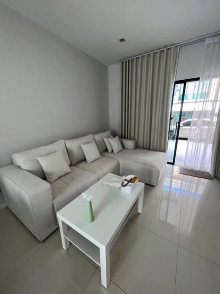  Eigen Premium Townhome พัฒนาการ