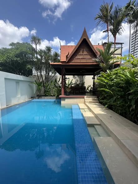 LUXURY PRIVATE POOL VILLA FOR RENT